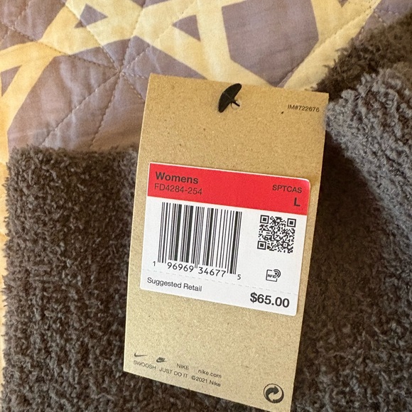 Nike Sportswear
Phoenix Cozy Bouclé Shorts - Picture 2 of 4